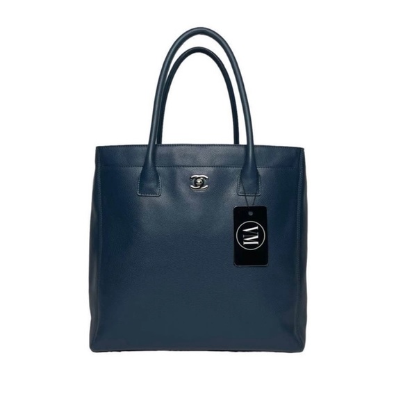 CHANEL TALL CERF EXECUTIVE TOTE W/ DUST BAG - Picture 1 of 14
